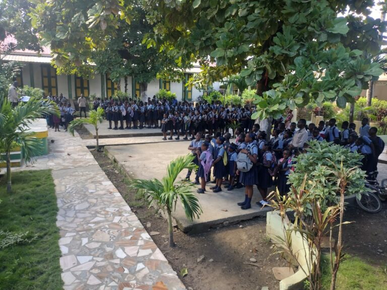 Rentrée scolaire 2025 -Ecole Port de paix (HAITI)