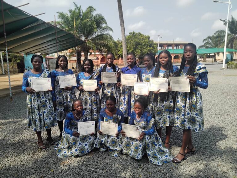 Diplomées cuisinières patissières